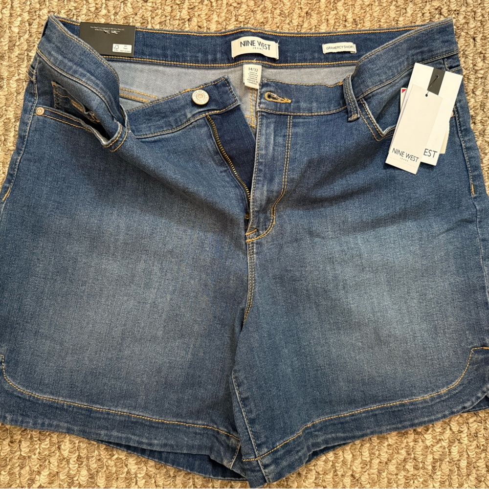 Nine West Classic Blue Jeans